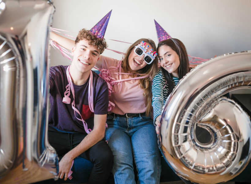 Location de sono pour anniversaire avec enceintes professionnelles et jeux de lumière pour soirée privée à Caen